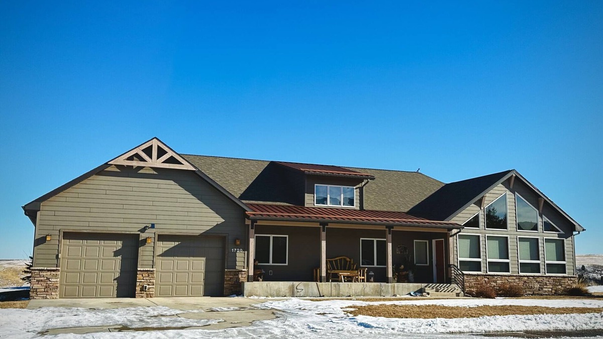 Red Lodge Ski Chalet | Luxurious Home with WiFi, Hot Tub & Spectacular Views