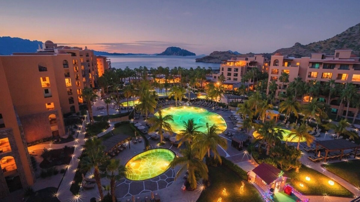 Loreto Apartment | Luxurious Loreto Escape with Stunning Views and Premium Amenities