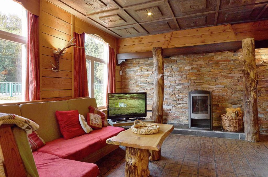 Lorce Villa | Luxurious Mansion in Stoumont with Indoor Pool