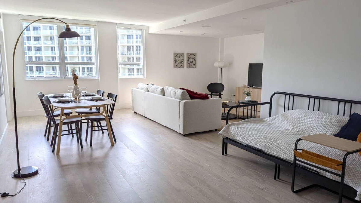 Miami Beach Condo | Luxurious Miami Condo, steps from South Beach: your resort-style oasis awaits!