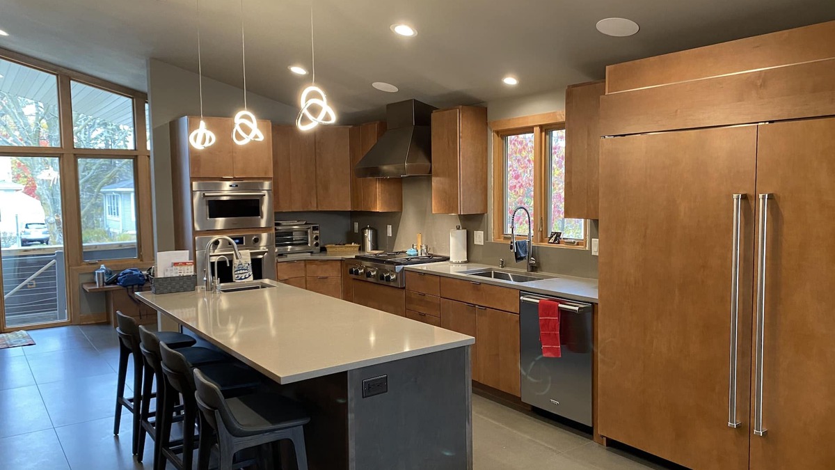 Madison House | Luxurious Mid-Century Modern close to Camp Randall Stadium