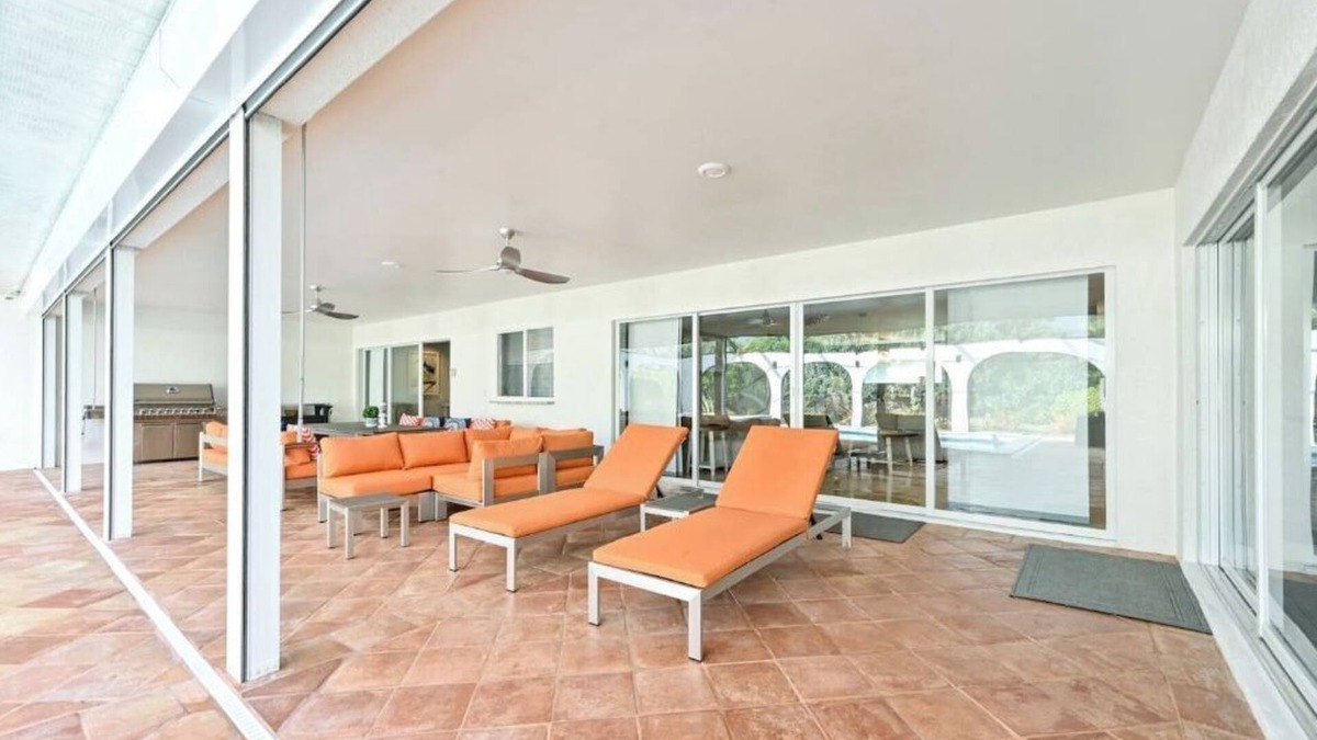 Palm River Estates House | Luxurious Naples Home. Heated Pool. Mins to Beach.