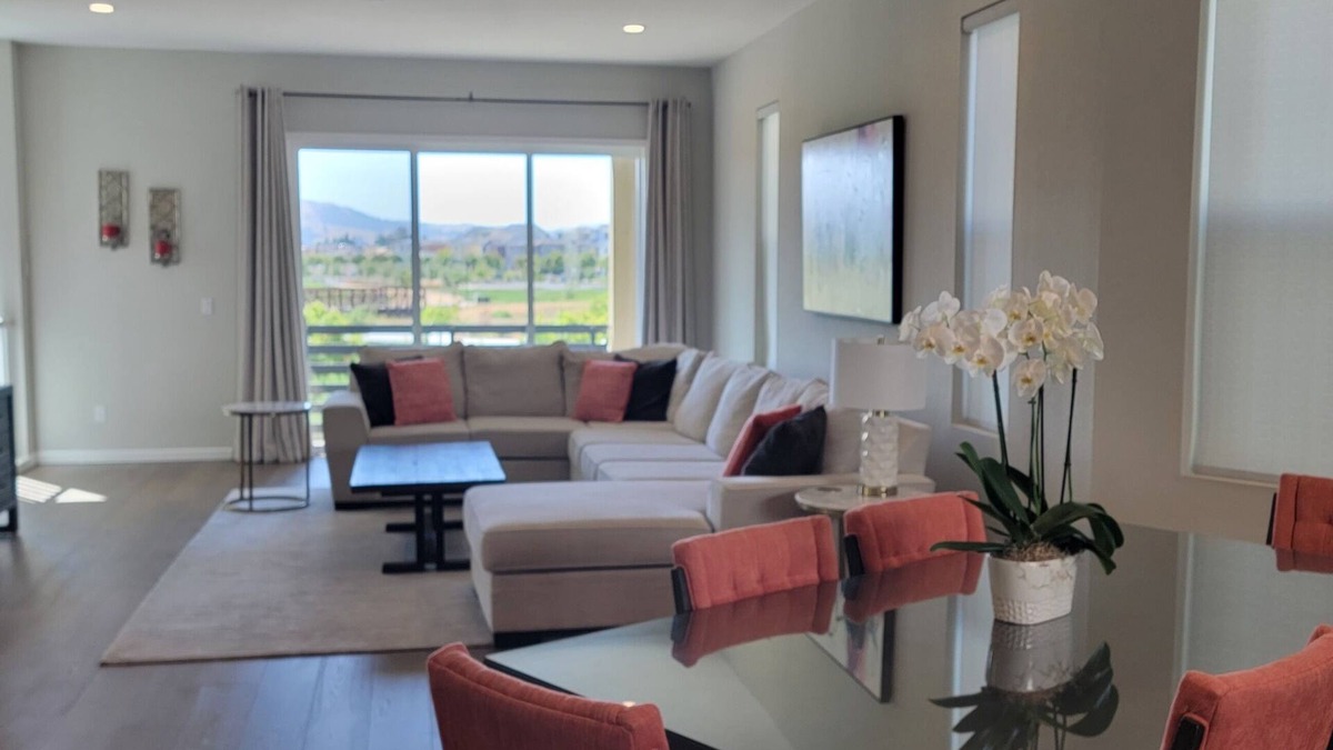 Dublin House | Luxurious New 4 BD/3.5 BA House - Near public transportation