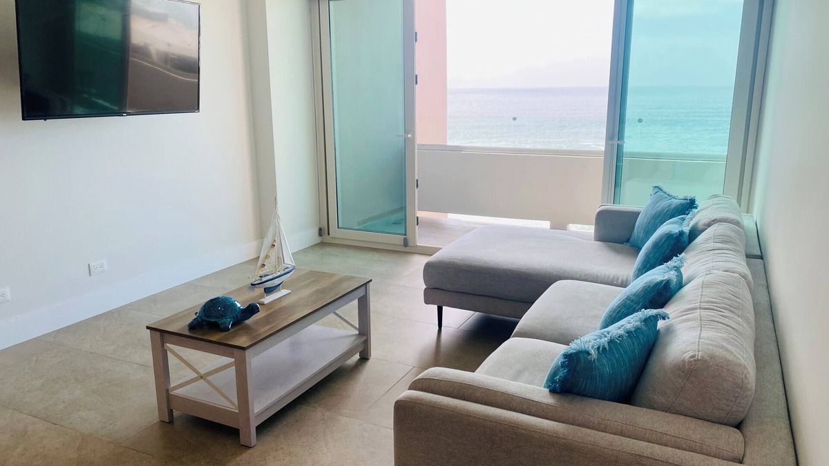Triangulo de Oro Apartment | Luxurious Ocean View Apartment