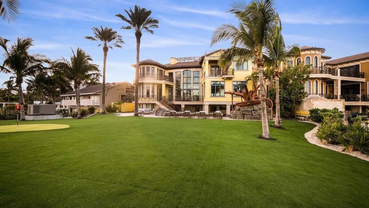 Pompano Beach House | Luxurious Oceanfront Estate 5 Bedroom along the Hillsboro Inlet with Private Bea