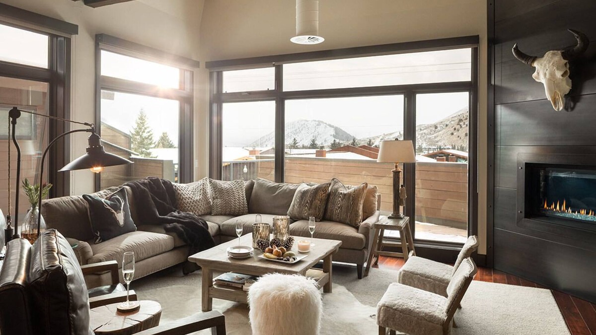 Jackson House | Luxurious penthouse property located in the heart of downtown Jackson Hole