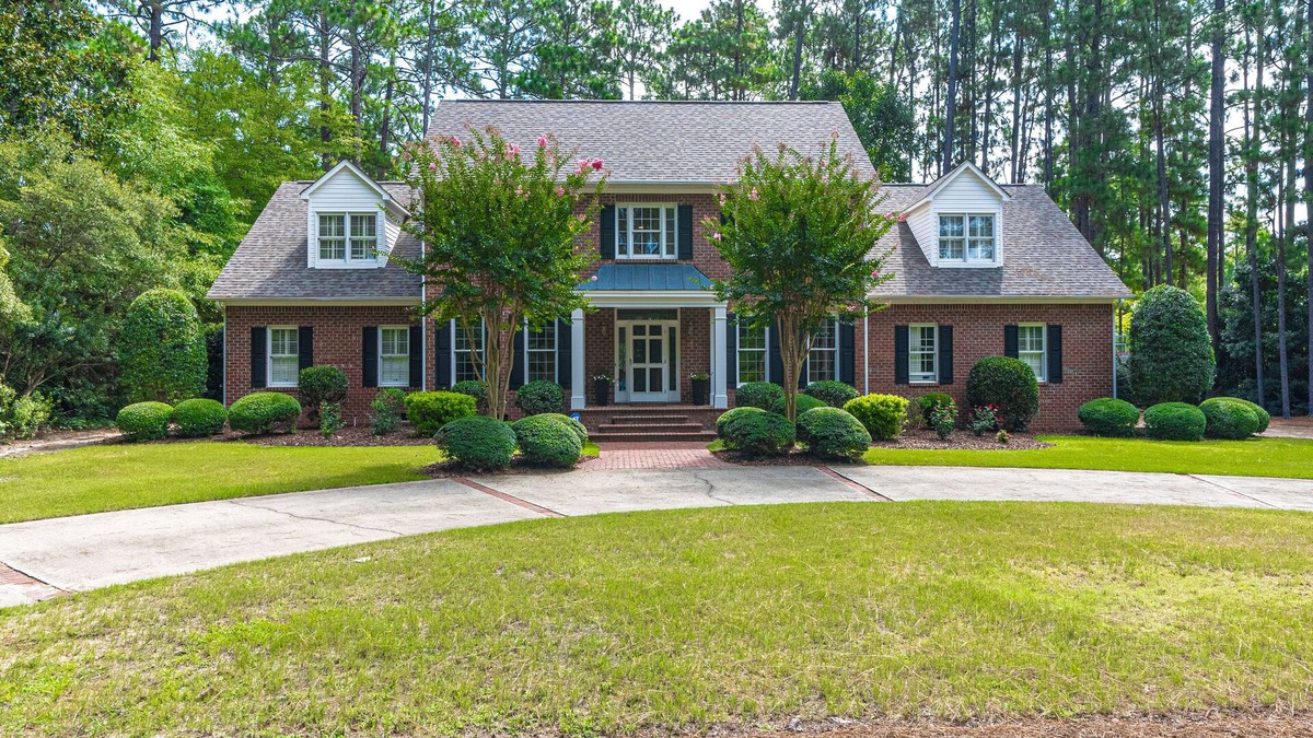 Pinehurst House | Luxurious Pinehurst Home close to everything.