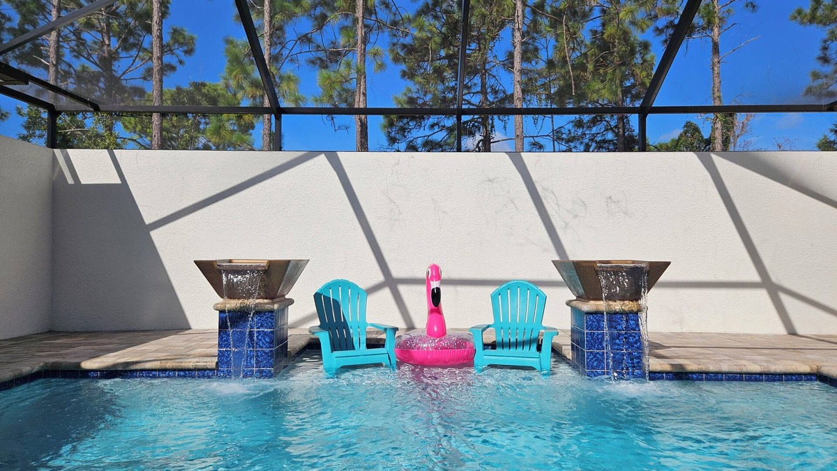 Brooksville House | Luxurious pool oasis by the springs