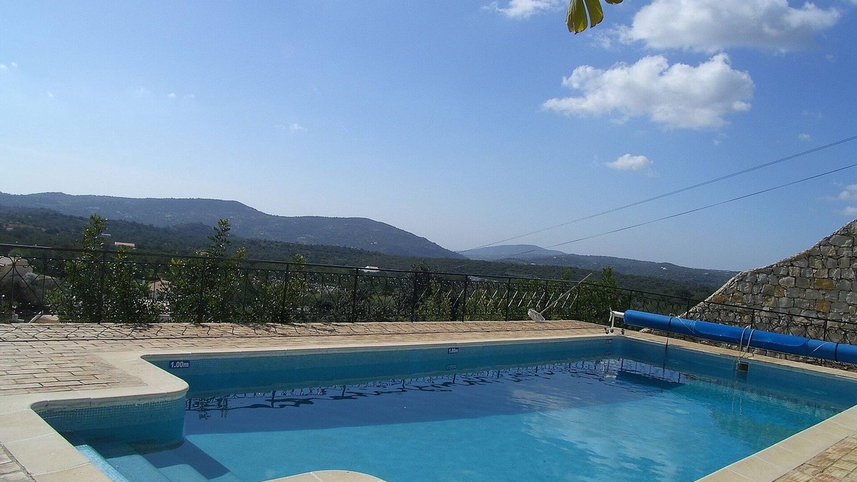 Sao Bras de Alportel Villa | Luxurious 3 Bed All Ensuite Villa,Private Heated Pool,Spectacular Valley Views