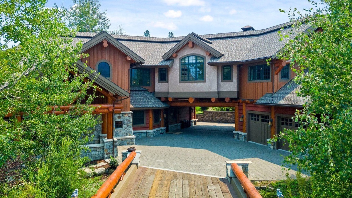 Tamarack House | Luxurious Resort Lodge Home in stunning Tamarack Resort
