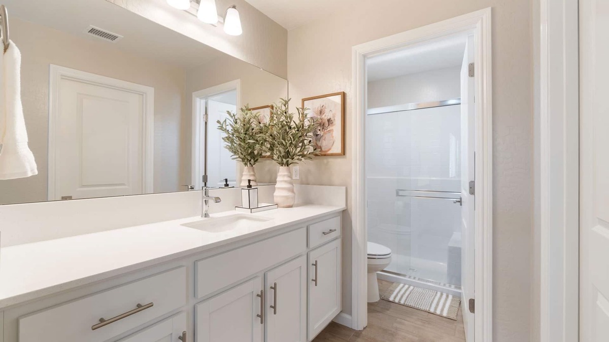 Raisin House | "Luxurious Retreat in This Stunning Furnished Home located in Riverstone"