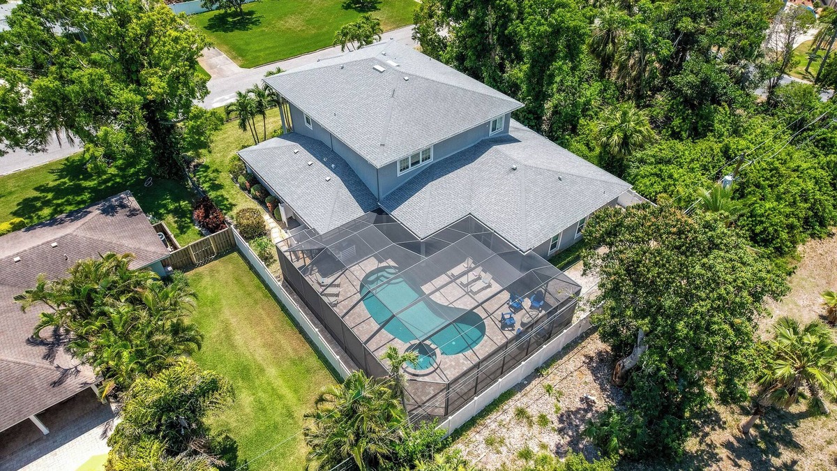 Bradenton House | Luxurious Retreat w/Pool & Spa | Steps to Bay!