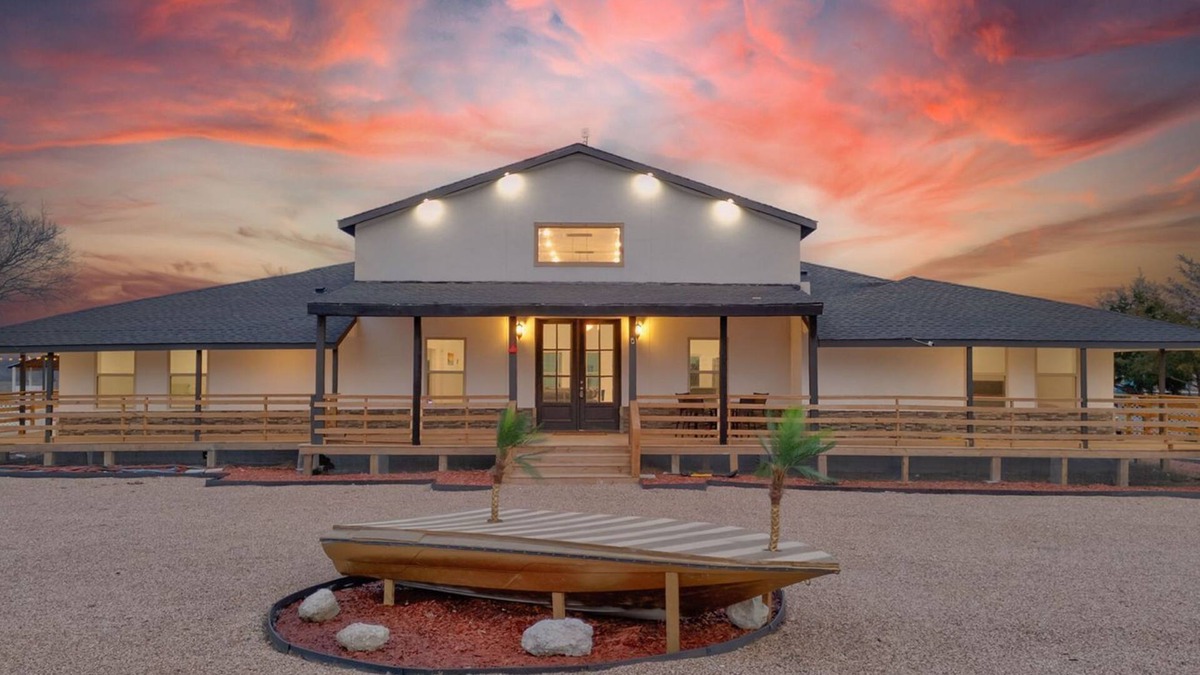 Gainesville Resort | Luxurious Sailer Ranch Resort in North Dallas w/Sports Area & Games