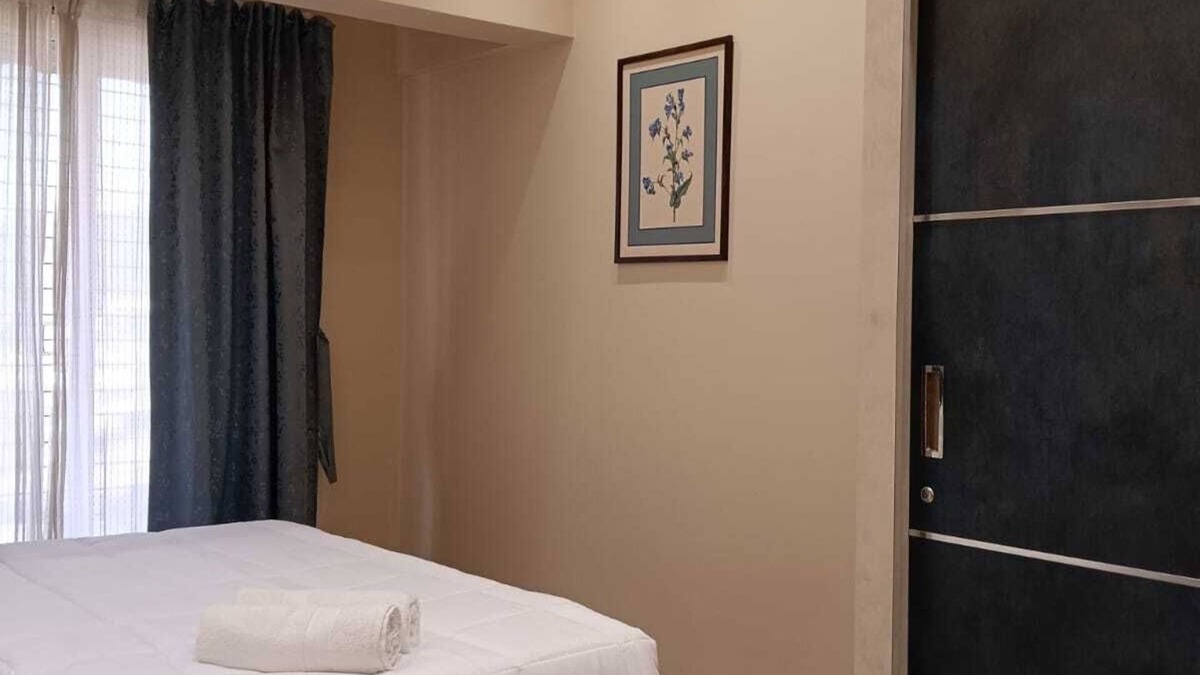 Belapur Apartment | Luxurious Sea-view 3 BHK Service Apartment In CBD Belapur. Roy Bari, Satya Stays