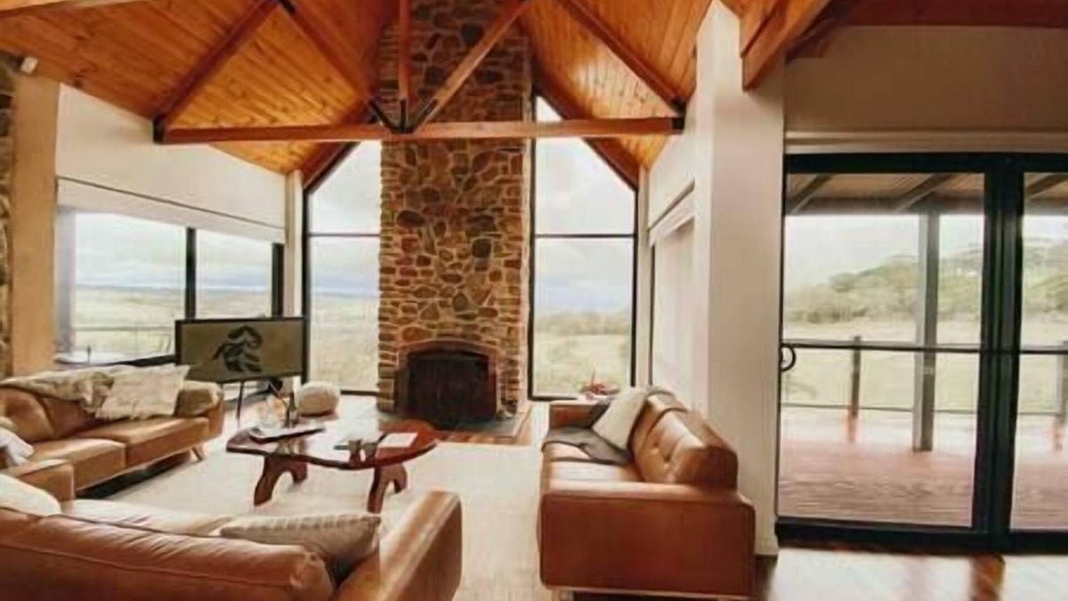 Hindmarsh Valley Bed & Breakfast | Luxurious, Secluded & Such Views! OCRE is Simply Stunning!