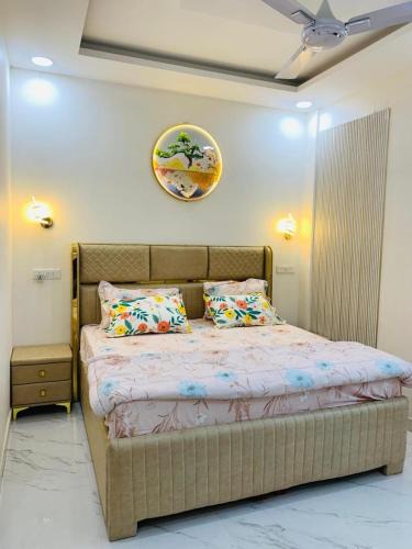 Greater Noida Apartment | Luxurious Studio Near Expo Mart