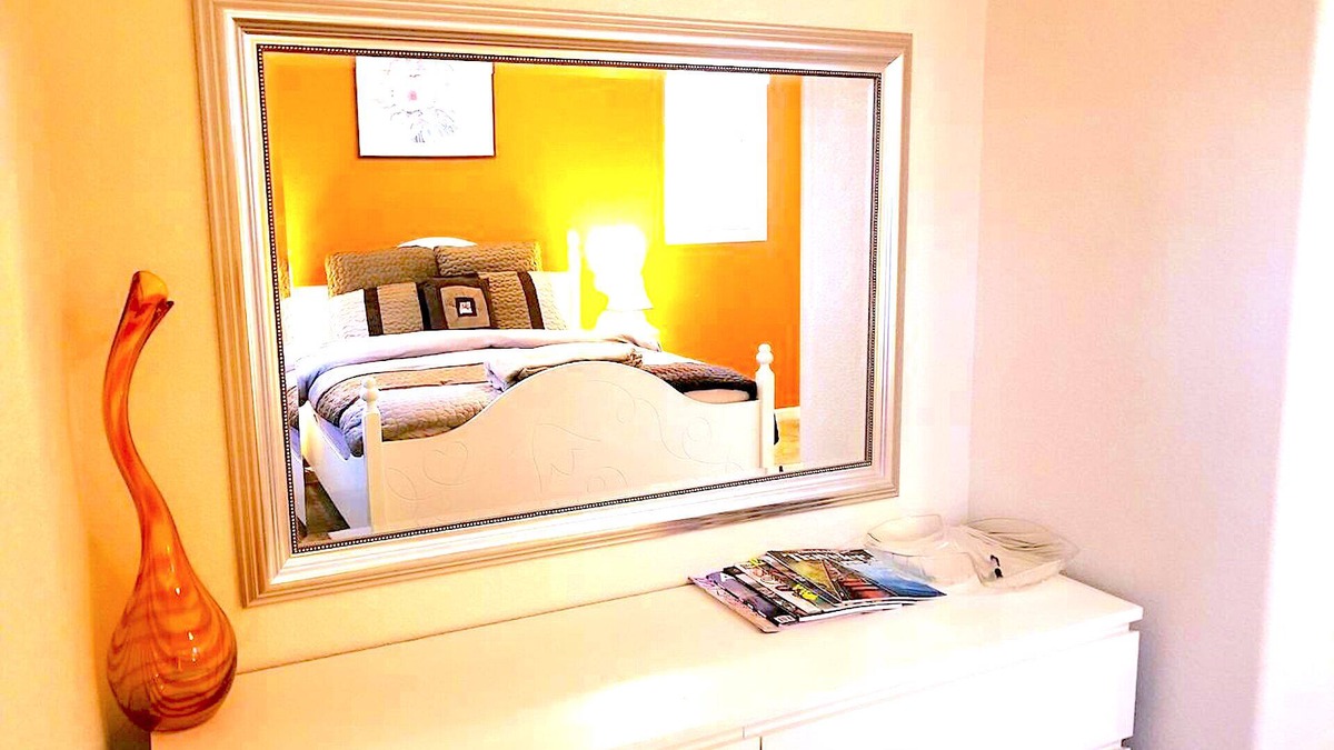 Pittsburg House | Luxurious Sunny 1BedBath,Beautiful hill view from room & bay view from backyard