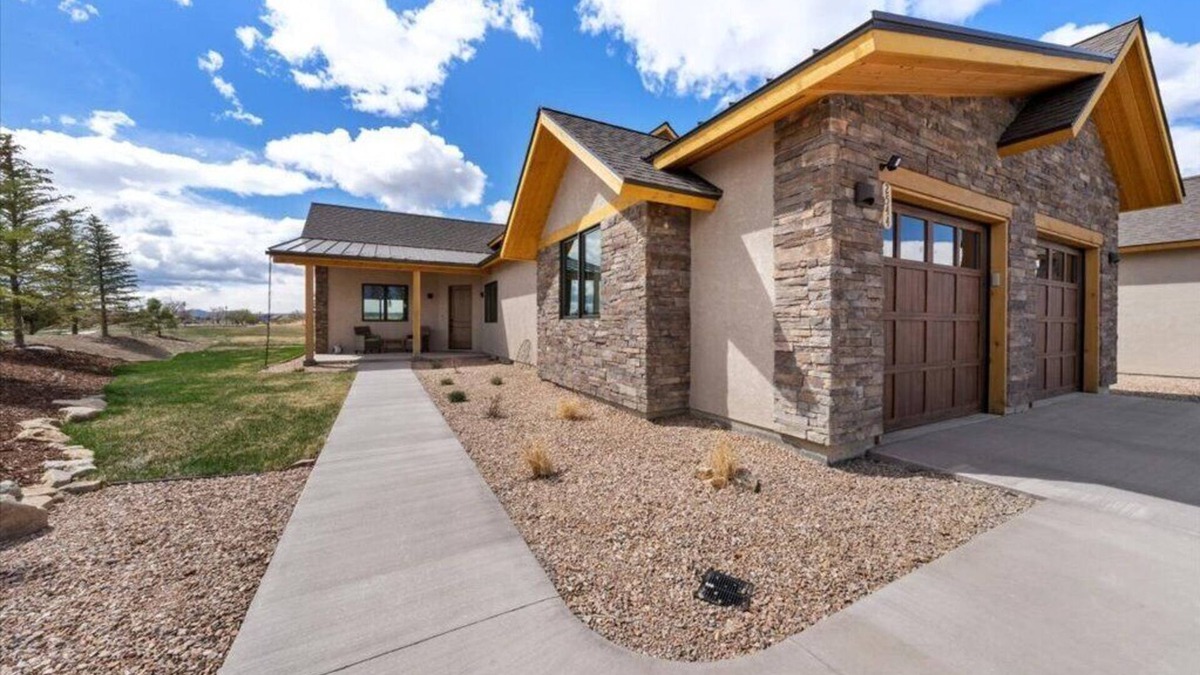 Montrose Villa | Luxurious Villa on Bridges golf course, only an hour from Telluride