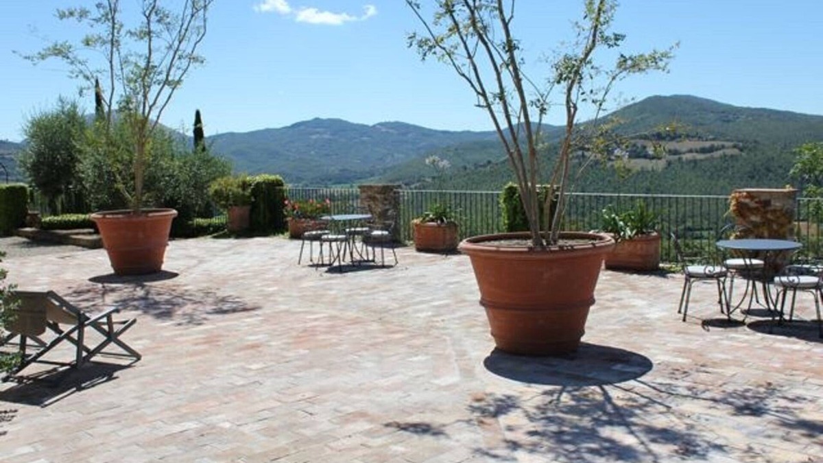 Spedalicchio Villa | Luxurious villa on Tuscan/Umbria Border that sleeps up to 28