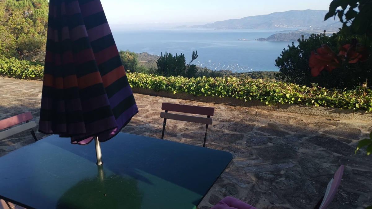 Calcatoggio Villa | Luxurious Villa with breathtaking panoramic sea and mountain views