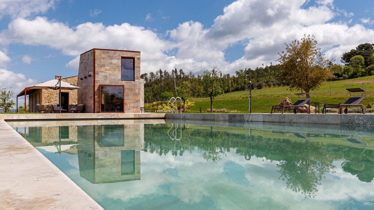Volterra Villa | Luxurious Villa with heated infinity pool