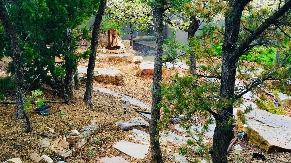 North Hills House | Luxurious Zen Retreat eight minutes from the Plaza