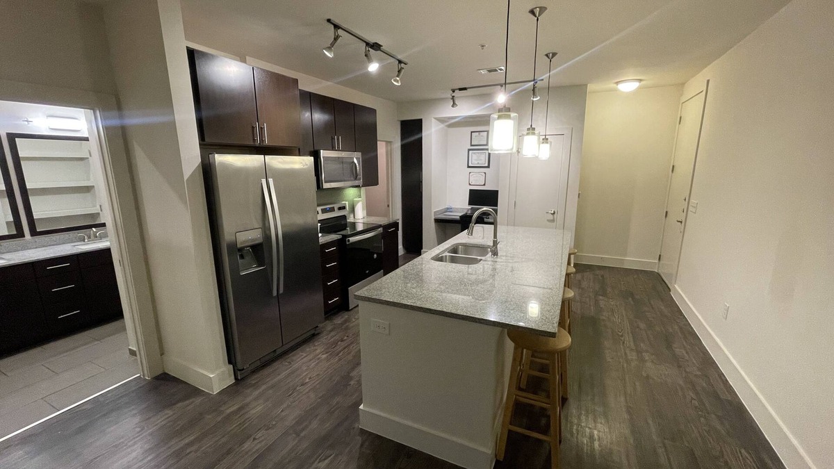 Westchase Apartment | Luxury 1 Bedroom Apartment