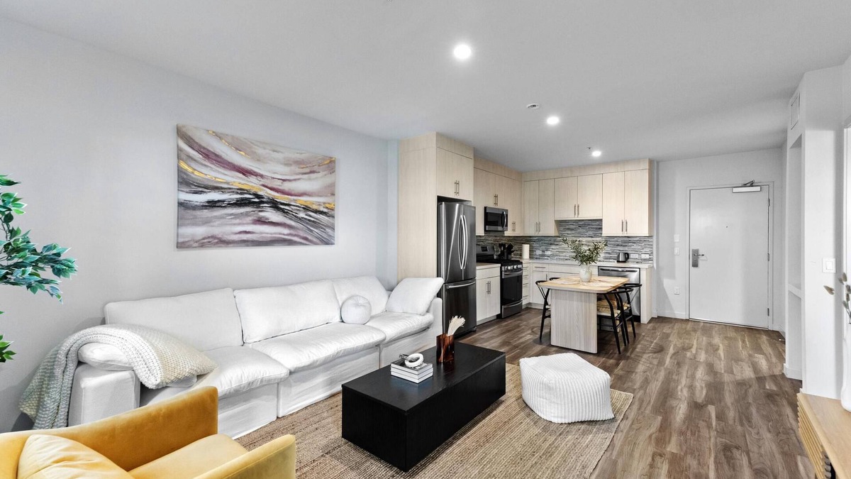 Melrose Apartment | Luxury 1-Bedroom Centrally Located in West Hollywood