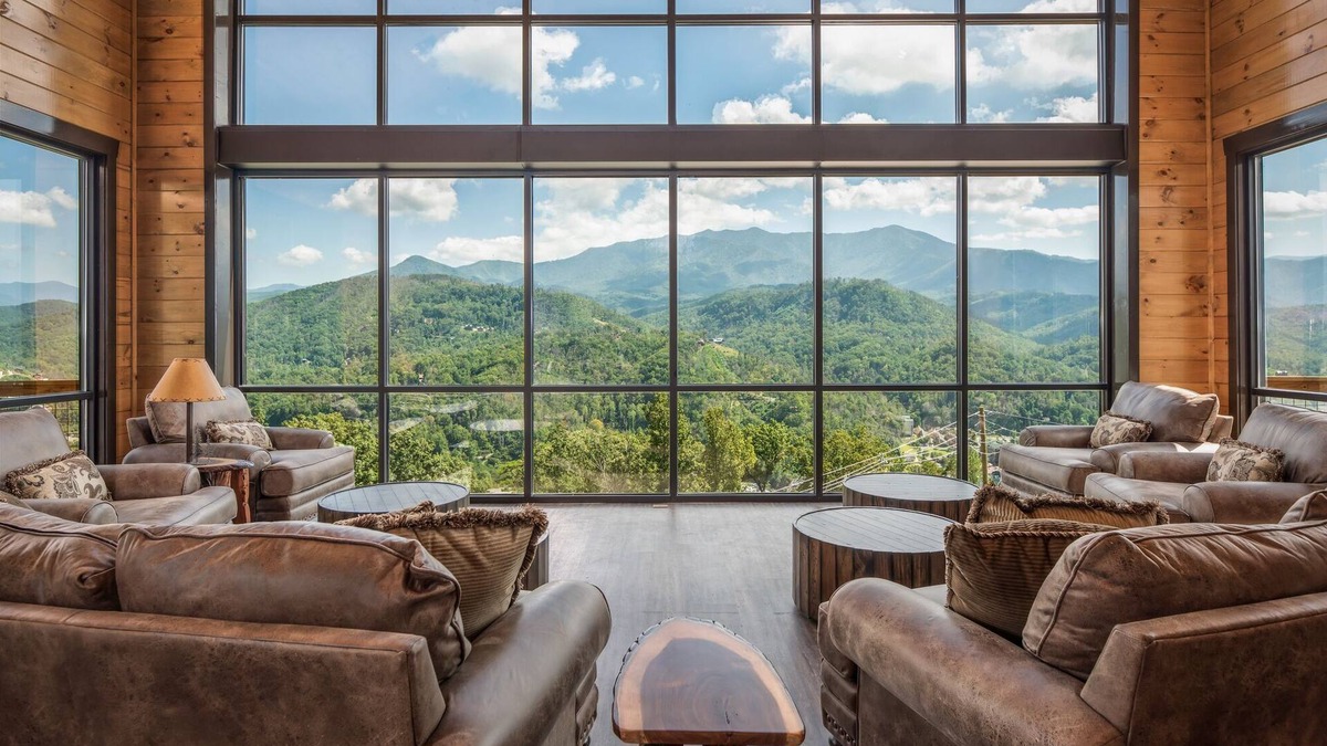 Gatlinburg Cabin | Luxury 15BR lodge, epic views, theater, game room, 2 hot tubs.