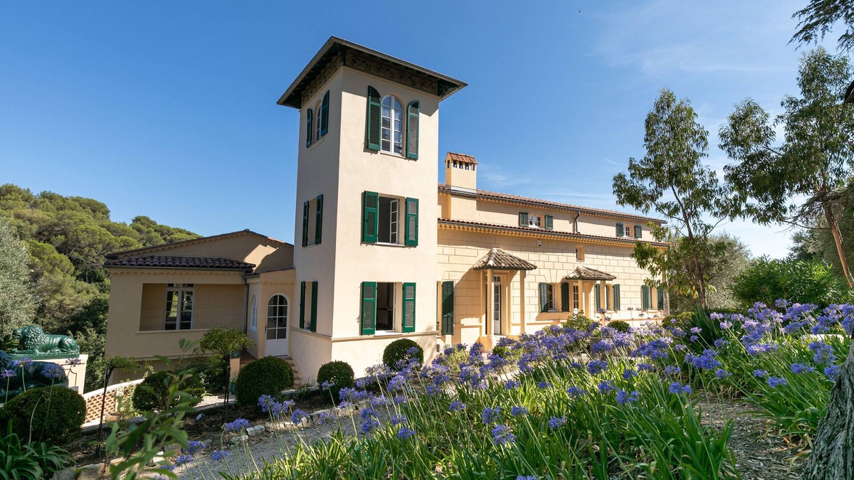 Villeneuve-Loubet Villa | Luxury 19th century villa, large Swimming pool, 2ha gardens - 15min Nice Airport