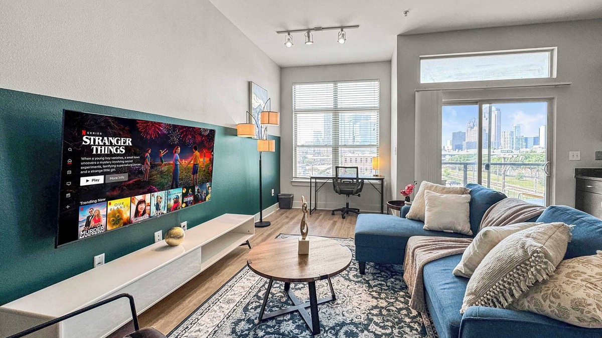 Deep Ellum Apartment | Luxury 1BD | Deep Ellum | Free Parking | Pool+Gym