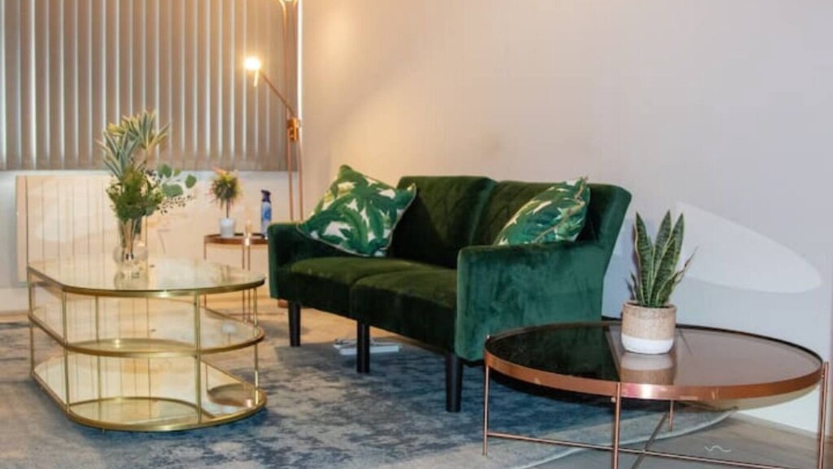 Harlington Apartment | Luxury 1BR Flat Near Heathrow Airport