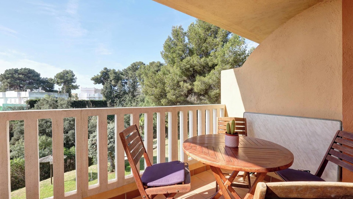 Urbanizacion Hacienda las Chapas Apartment | Luxury 2 Bed Apartment with Shared Pools, Terrace & Wi-Fi