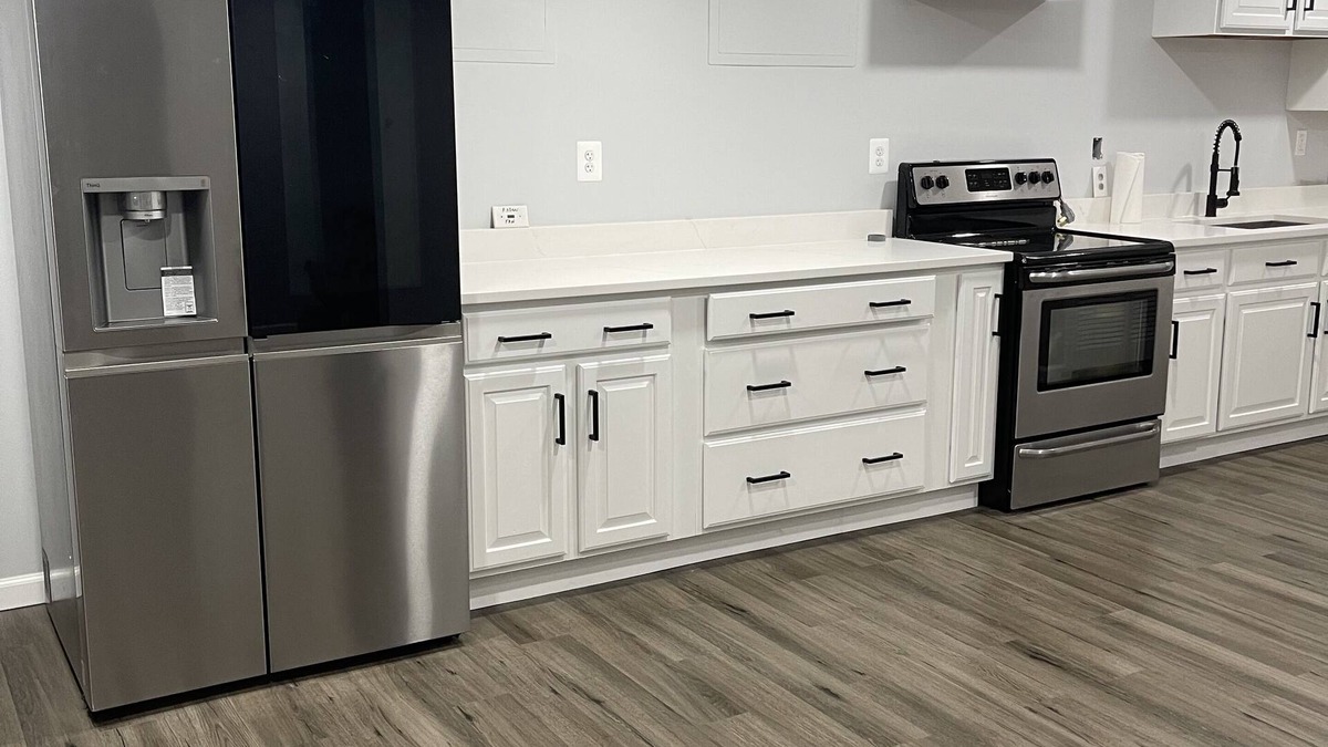 Leesburg Apartment | Luxury 2 bedroom Basement apartment on The Farmhouse