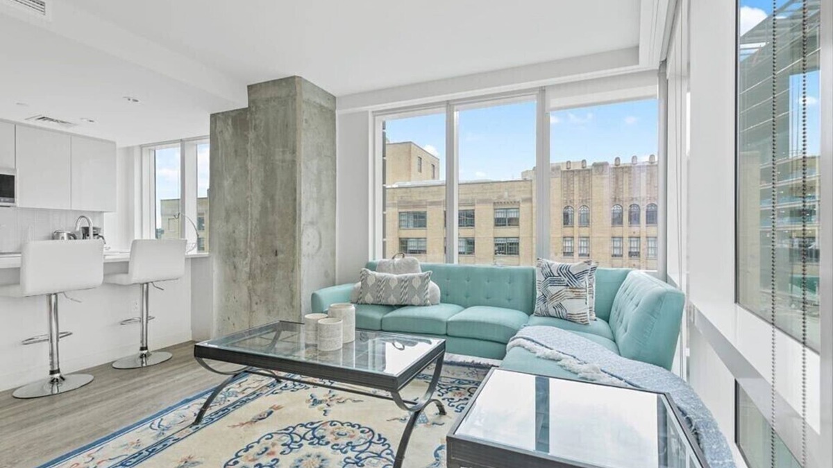 West Fens Apartment | luxury 2 bedrooms with 2 bathroom in Fenway Boston