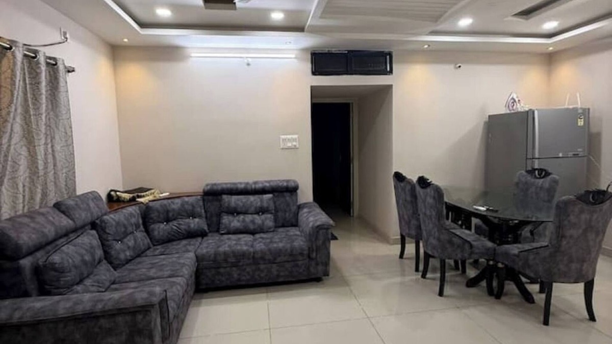 Banjara Hills Apartment | Luxury 2 BHK Apartment in Prime Location – Fully Furnished & Move-In Ready!