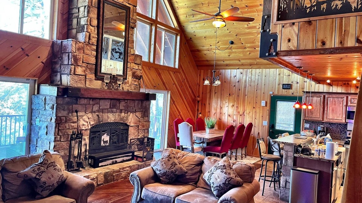 Crown King Cabin | Luxury 2 Story Crown King Cabin, Large balcony, Hiking, Fishing, Mountain Views