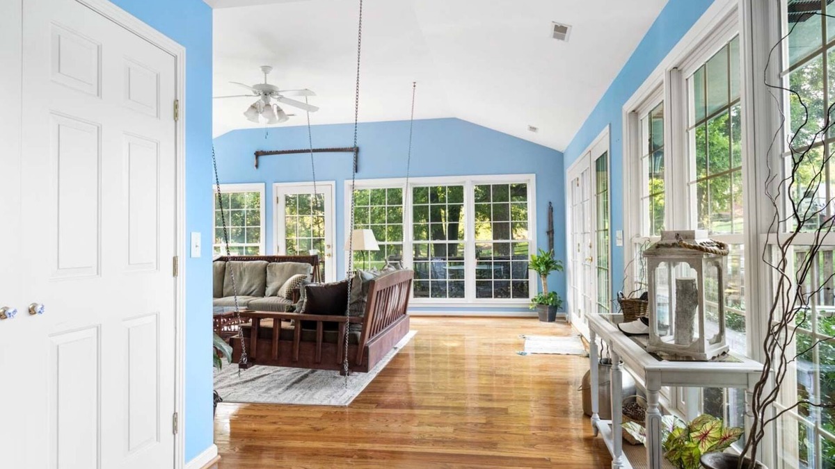 Columbia Other | Luxury 22 Acre Farmhouse Between Franklin & Columbia *pool*animals* working farm