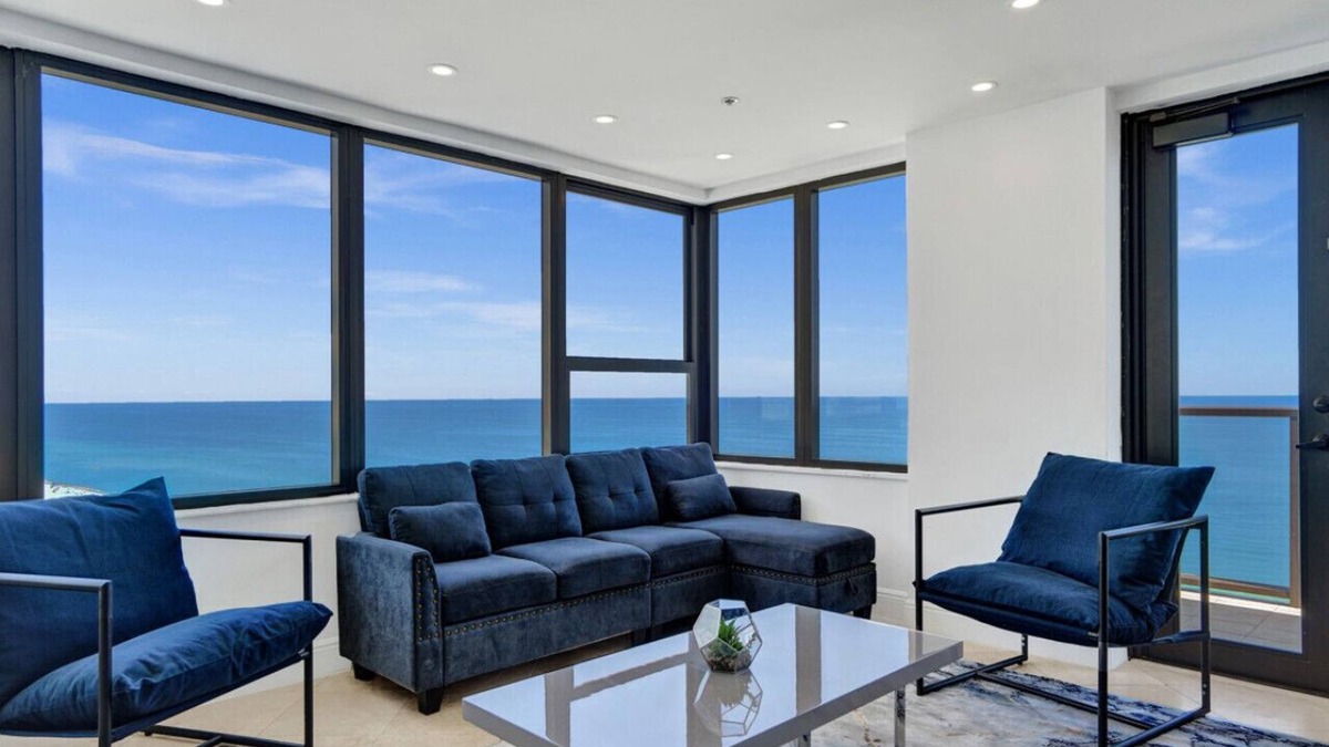 Mid Beach Apartment | Luxury 2BR Oceanfront Penthouse with Two Private Balconies/PH-2
