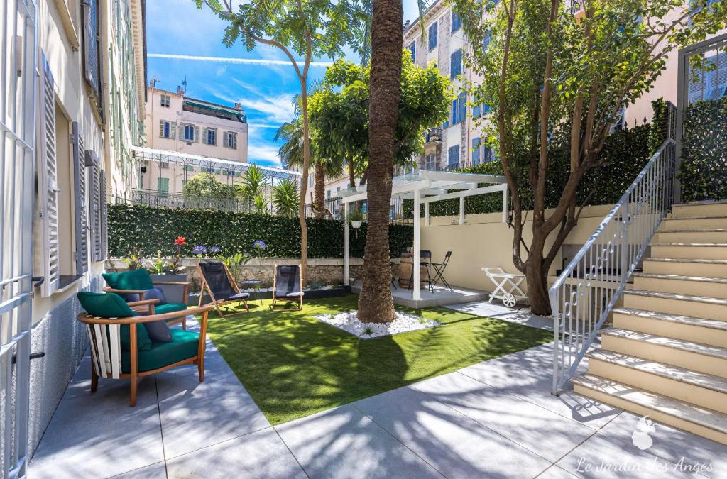 Carabacel Apartment | Luxury 3 Bdr Garden & Parking - Angels' Garden