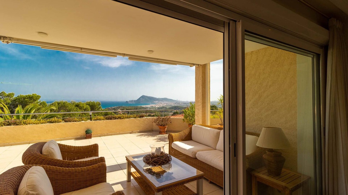 Altea la Vella Apartment | Luxury 3 bedroom, 3 bathroom with stunning sea view now July/Aug.2024 discount