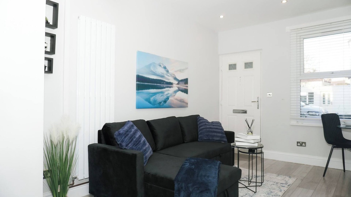 Dartford House | Luxury 3 bedroom in Dartford with Free parking