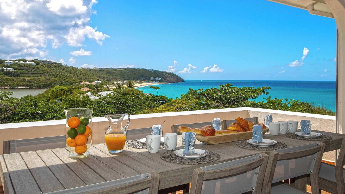Sandy Ground Villa | Luxury 3 bedroom stunning villa with direct beach access