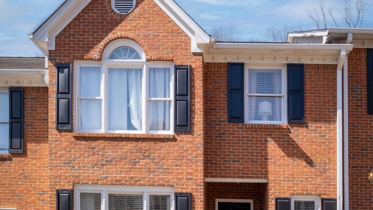 Hoover House | Luxury 3-bedroom townhome in delightful Vestavia Hills