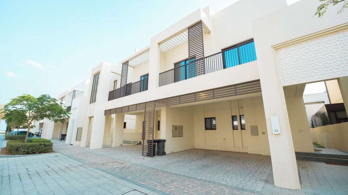 Al-Fujairah Villa | Luxury 3-bedroom villa in Fujairah with resort amenities