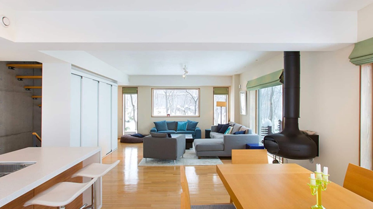 Hirafu House | Luxury 4 Bed Ski Chalet in Hirafu, Niseko Chalet 1006