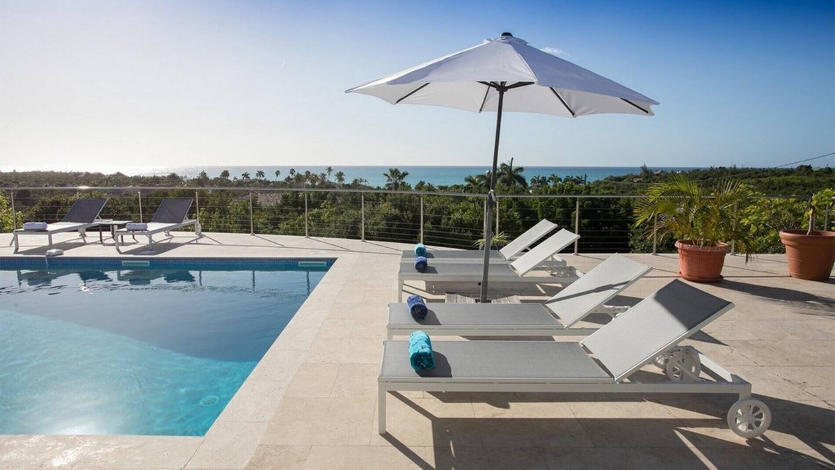 Plum Bay Villa | Luxury 4 Bedroom Villa in Terres Basses St Martin - Oceane