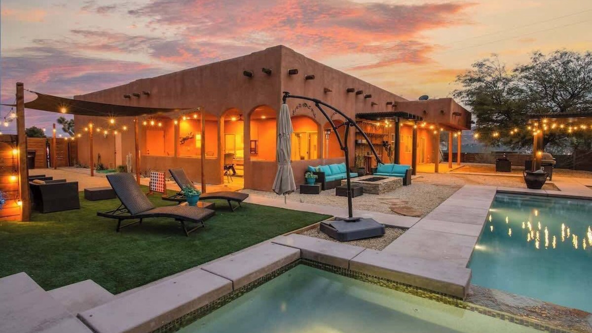 Yucca Valley House | Luxury 4BR Joshua Tree House w/heated Pool