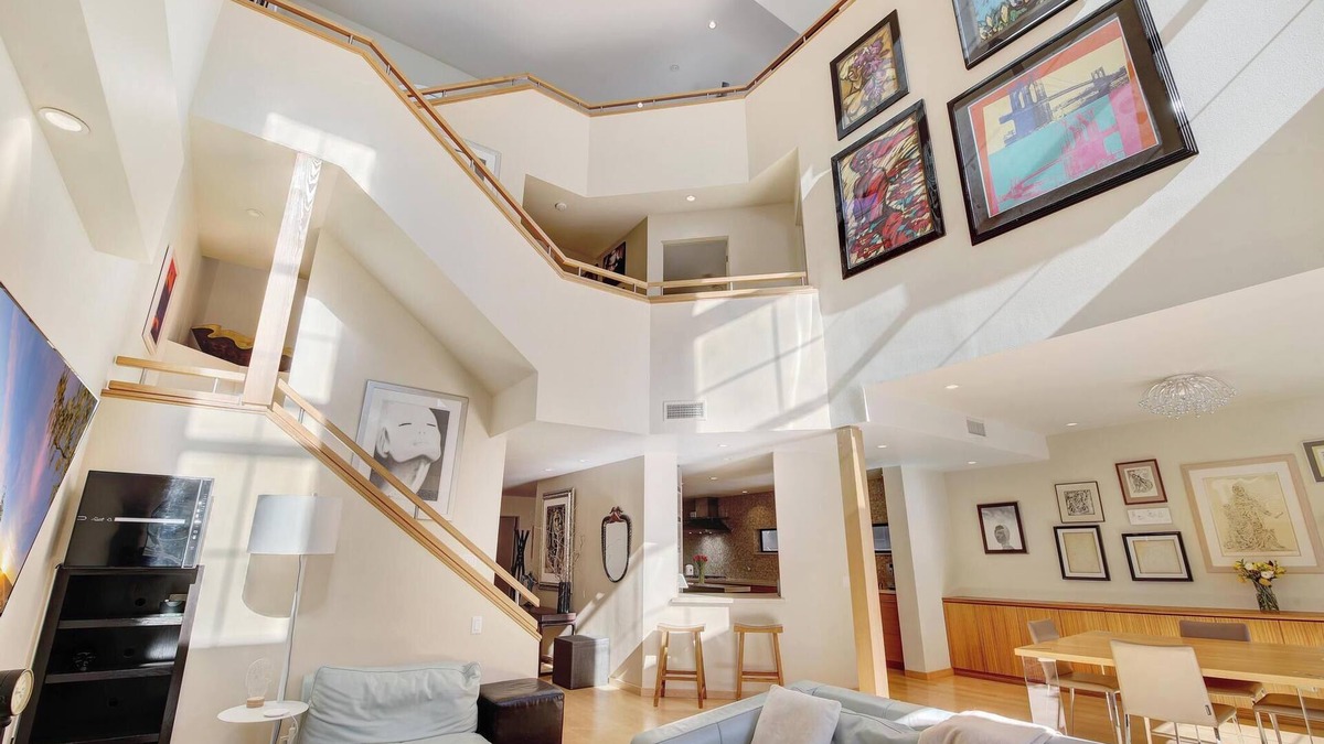 Marina Peninsula House | Luxury 5-bedroom house with AC in Marina del Rey