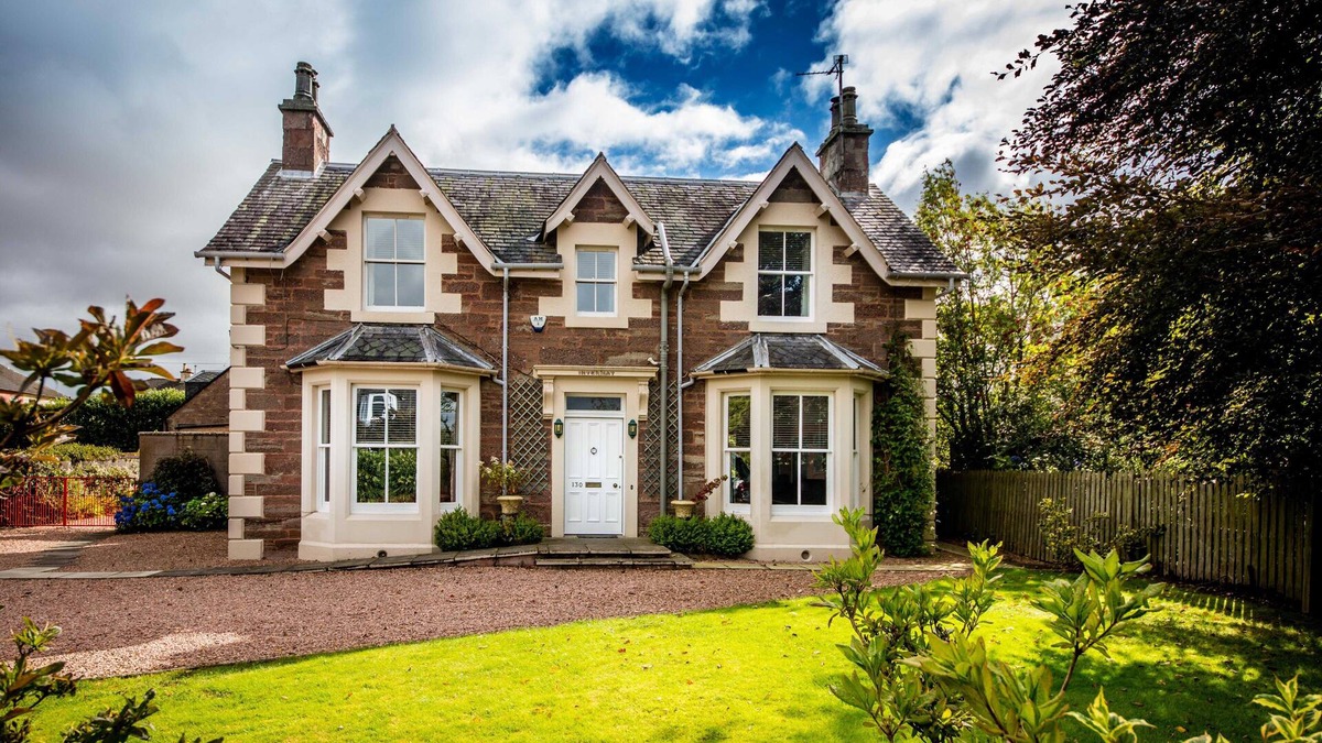 Murthly House | Luxury, 5 Star Holiday Villa in Blairgowrie